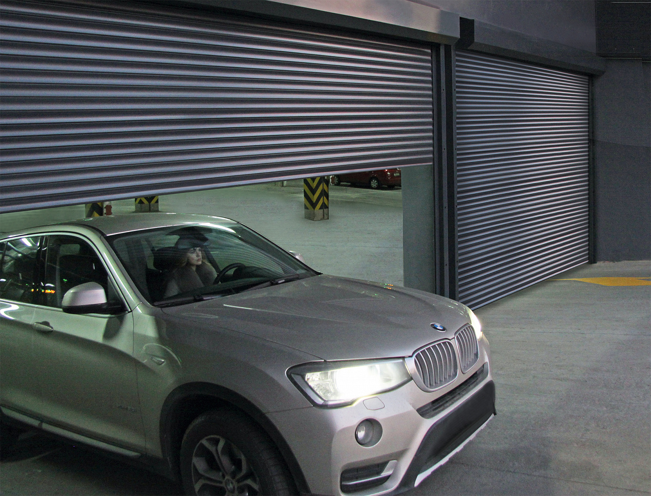 картинка Роллетные ворота серии Prestige 3000x2000 магазин Одежда+ являющийся официальным дистрибьютором в России 