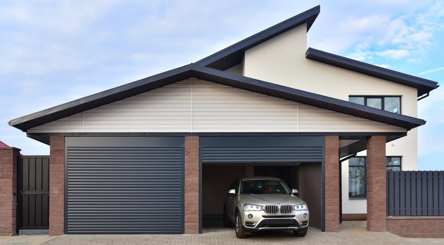 картинка Роллетные ворота серии Trend 2500x2500 магазин Одежда+ являющийся официальным дистрибьютором в России 