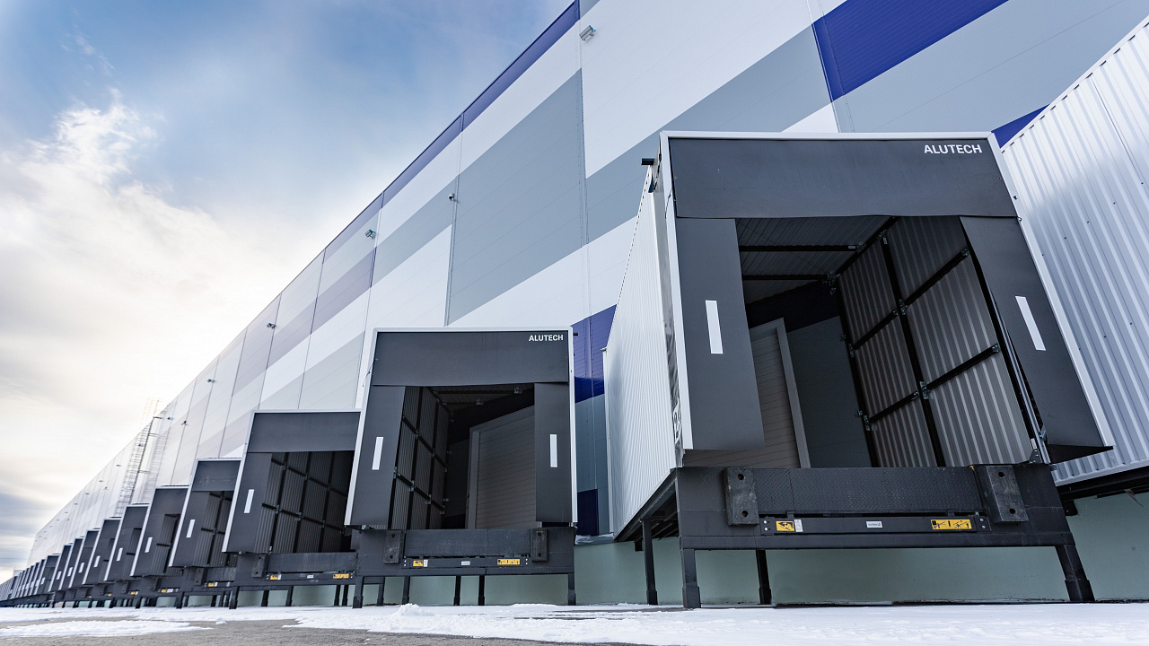 Перегрузочный тамбур DH с обшивкой профлистом